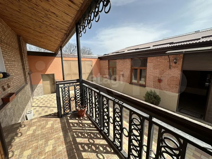 Дом 313 м² на участке 30 сот.