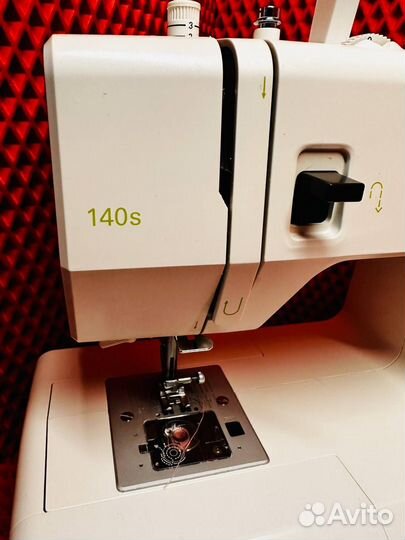 Швейная машинка praff 140s