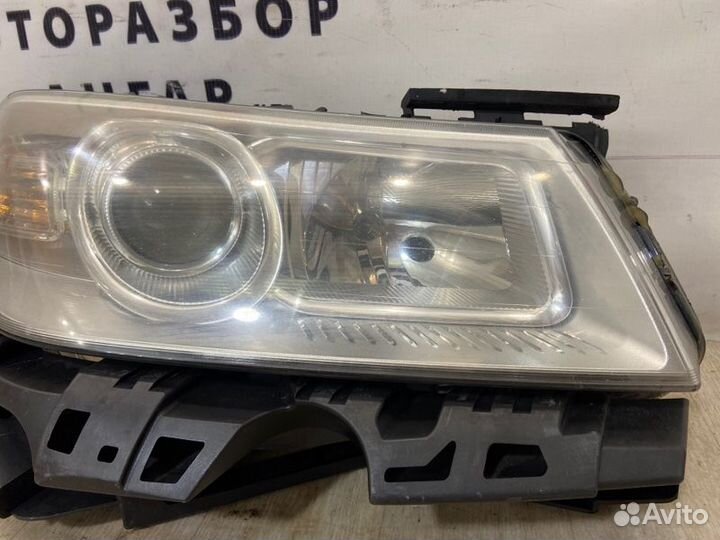 Фара передняя правая Renault Megane 2 BM1R K4MD812