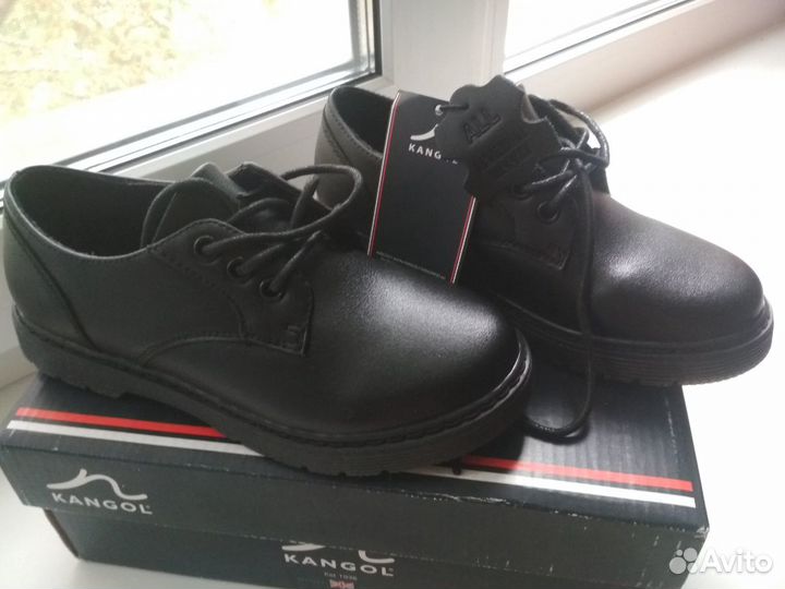 Туфли Mayfield новые размер 29 для мальчика