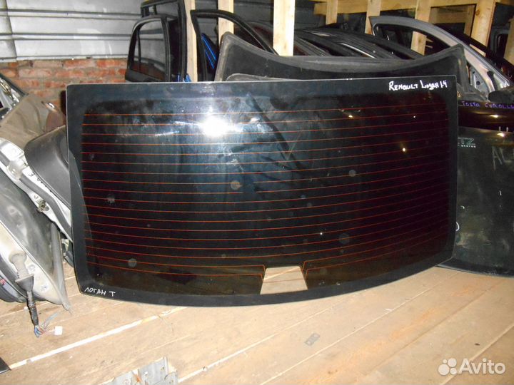 Заднее стекло Renault Logan Рено Логан тонированно