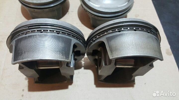 Поршни Mahle Subaru Impreza Wrx Sti GRB EJ257 2008