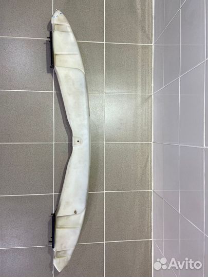 Усилитель бампера передний Mazda 323 2001 г