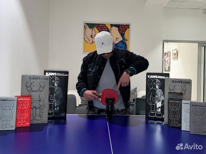 Коллеционная фигурка Kaws