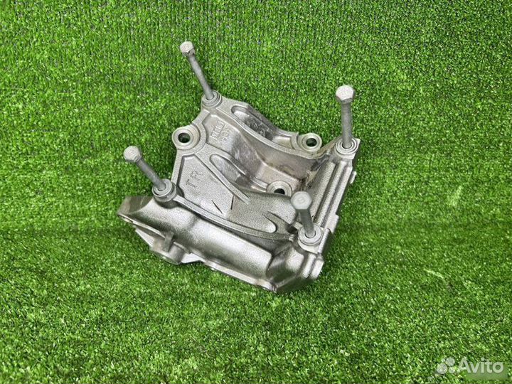 Крепление кондиционера Toyota Land Cruiser Prado