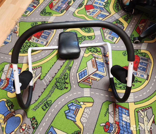 Тренажер для мышц живота, пресса и спины