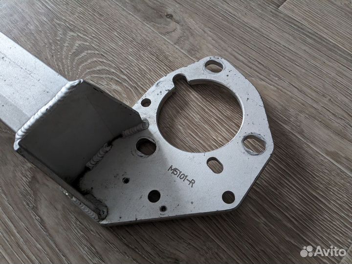 Распорка передних стоек Мазда 5/Премаси