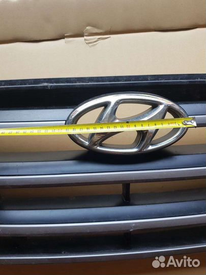 Решётка Радиатора/Эмблема Hyundai Tucson