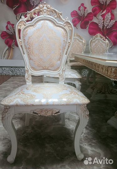 Стол, стулья