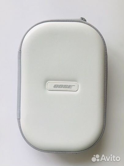 Наушники Bose QuietComfort25 с шумоподавлением