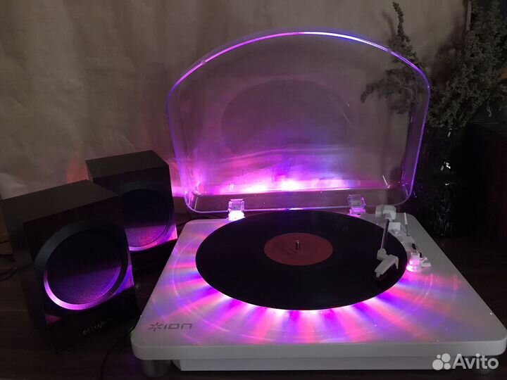 Проигрыватель виниловых пластинок в аренду