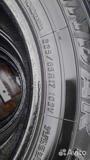 Yokohama 126S 225/65 R17 104B