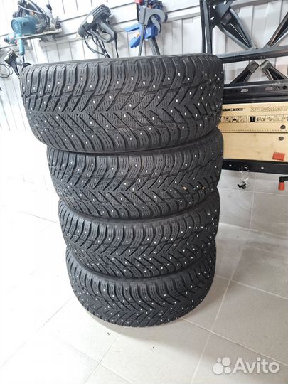 Nokian Tyres Hakkapeliitta 10p SUV 235/55 R18