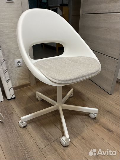 Компьютерный стул Икеа