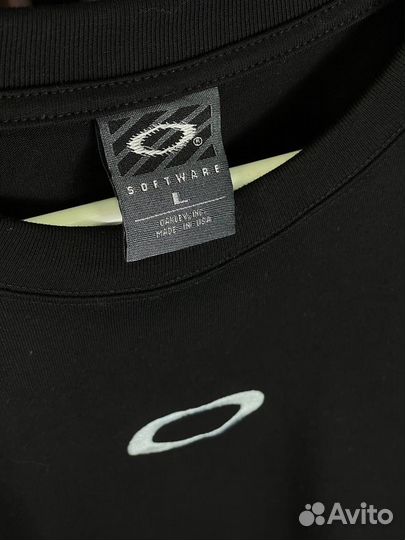 Футболка Oakley