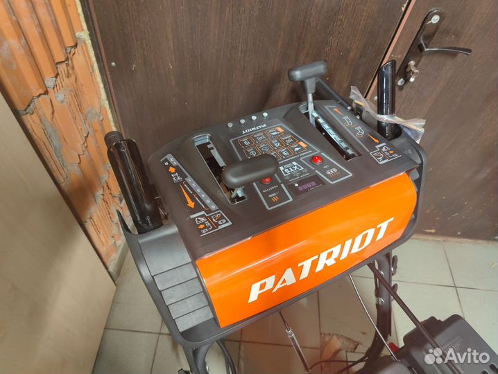 Снегоуборщик бензиновый patriot Сибирь 130 ет