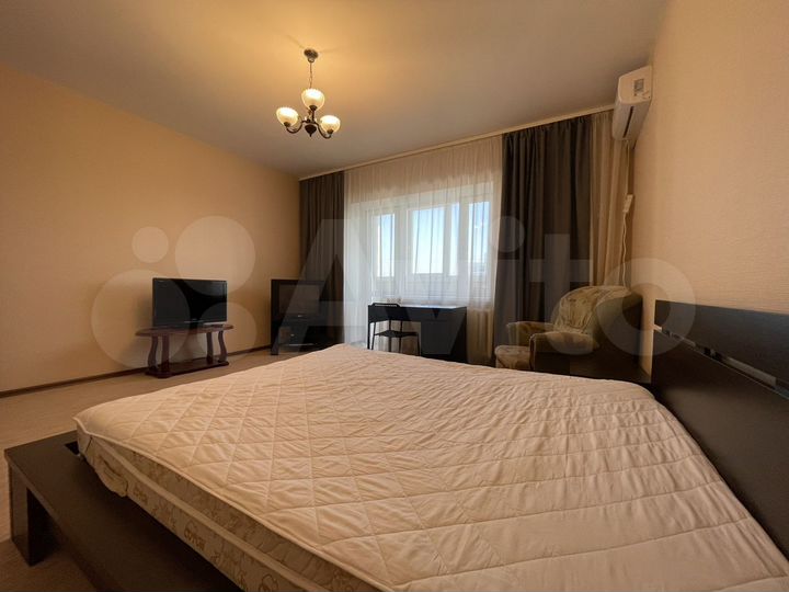 1-к. квартира, 45 м², 10/17 эт.