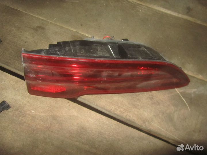 Фонарь внутренний правый Kia Ceed 3 универсал 2018