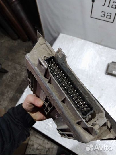 Эбу мозги Peugeot 406 2л