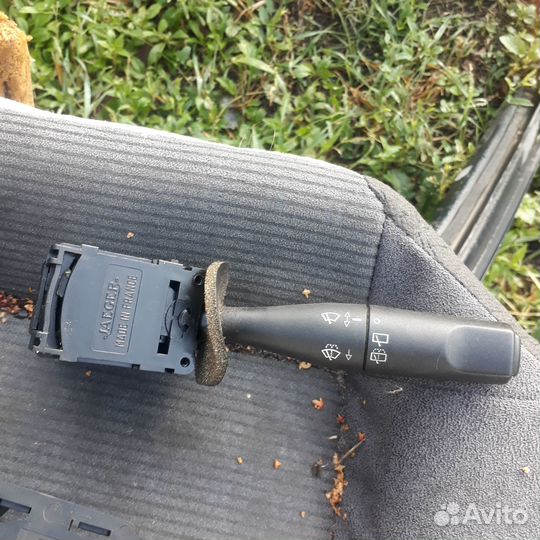 Переключатель дворников Пежо 206