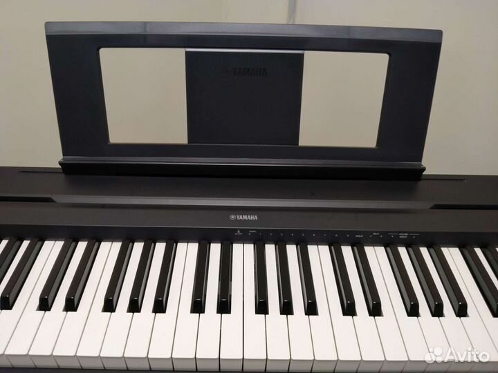 Цифровое пианино Yamaha p-45 + стойка