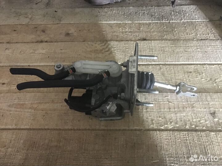 Главный тормозной цилиндр Lexus RX 450h. 2017г