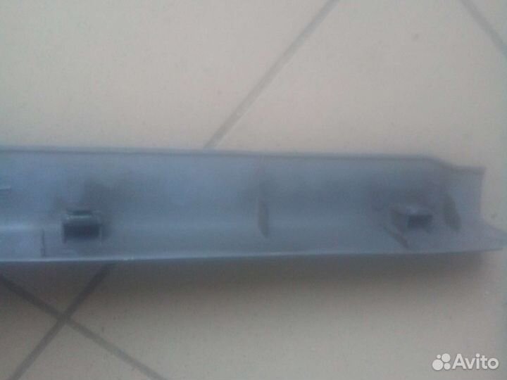 Накладка двери передней L MB Vito W638 A6387273271