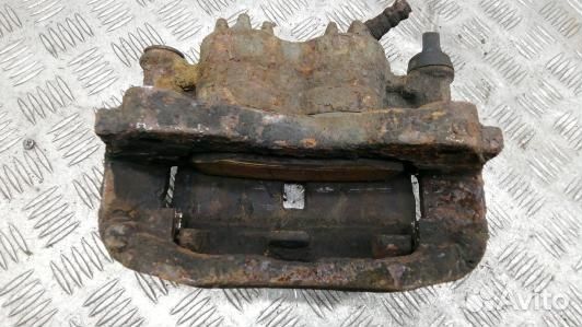 Суппорт тормозной передний правый renault master 3