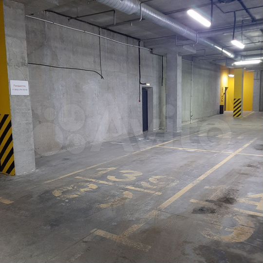 Машиноместо, 14 м²