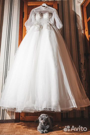 Свадебное платье