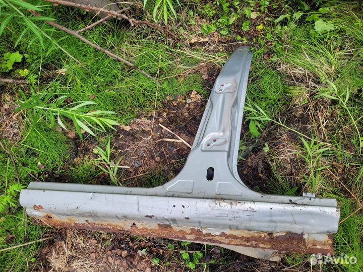 Левый порог от Ford Focus 2