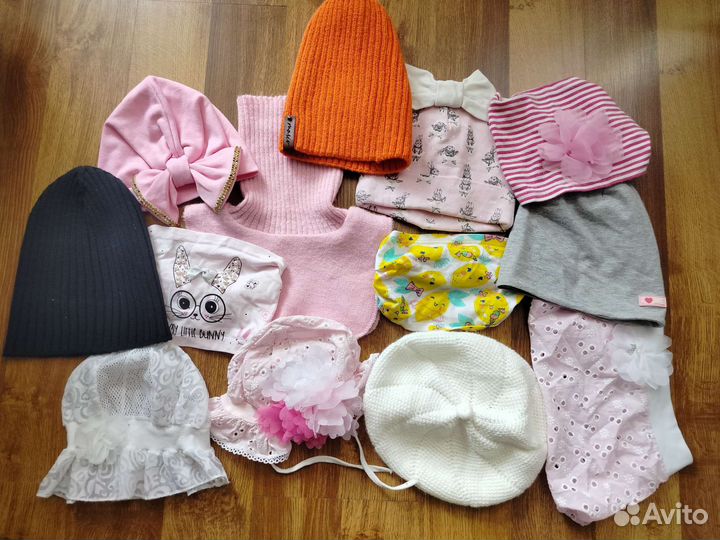 Шапки весна, осень. Косынки лето. На девочку