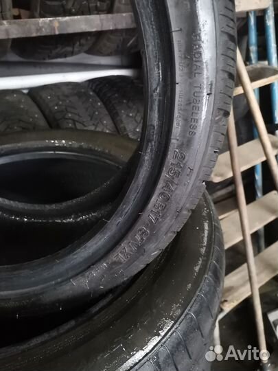 Goodyear UltraGrip 215/40 R17 87V