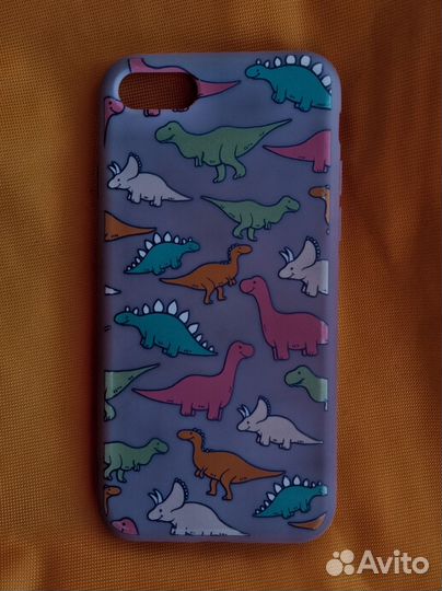 Чехлы на iPhone 7