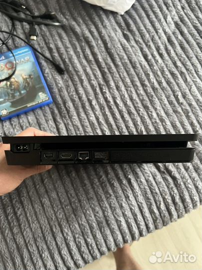 Sony playstation 4 slim 3 геймпада + куча игр