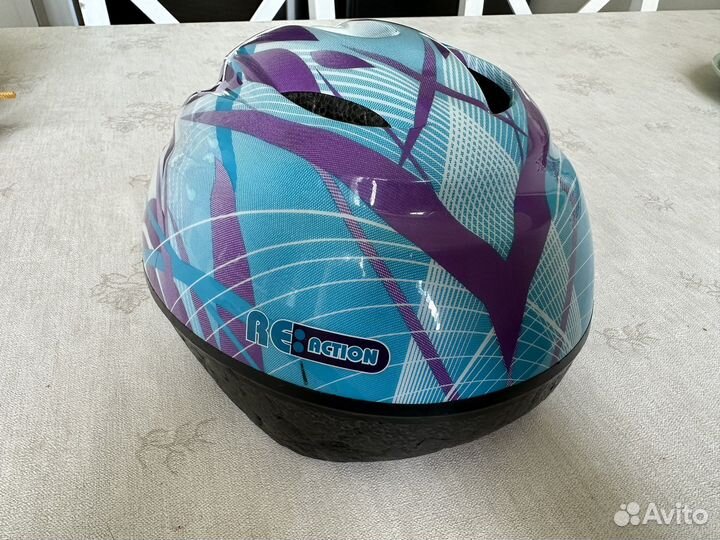 Шлем детский в отличном состоянии