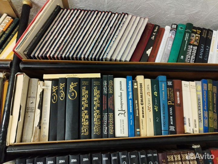 Продам книги