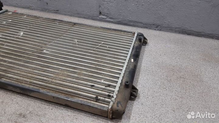 Радиатор основной охлаждения 1.4 TSI VW Jetta 6