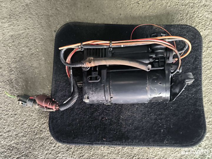 Компрессор пневмоподвески Audi A6 Allroad C6