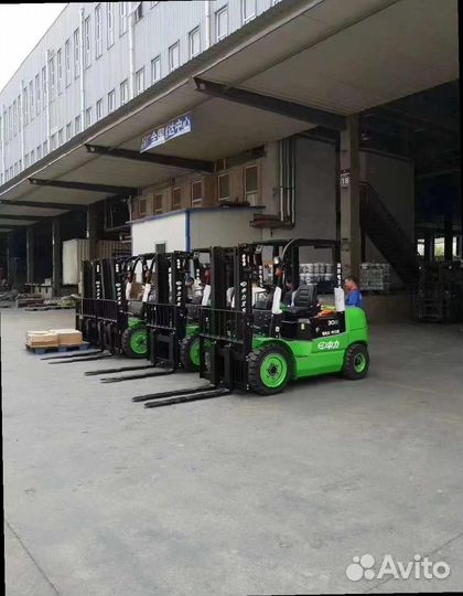 Вилочный погрузчик EP Equipment EFL302, 2024