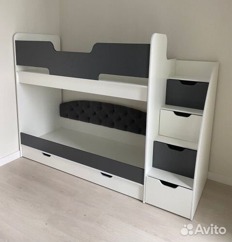Двухъярусная кровать