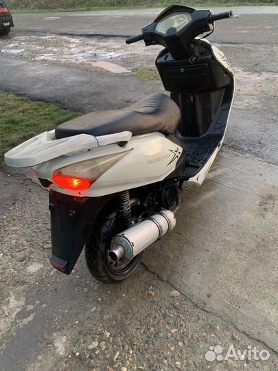 Скутер 180 кубовый