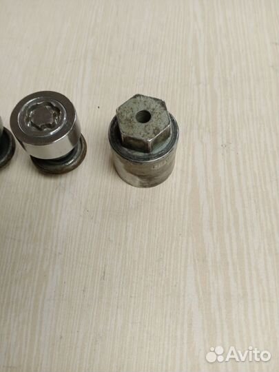 Секретки на колеса McGard M12x1.25