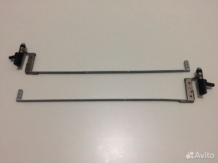 Петли матрицы ноутбука DNS B7111