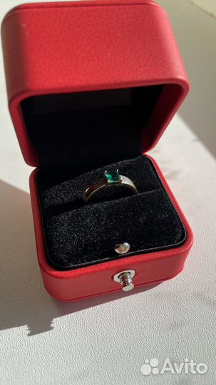 Кольцо с бриллиантами