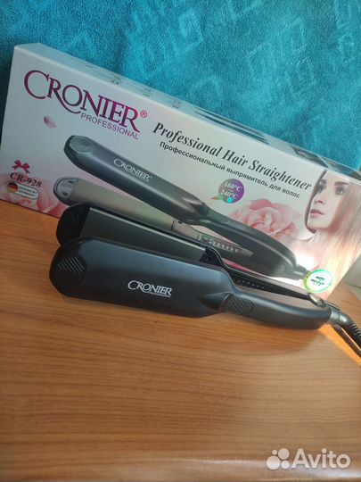 Профессиональный выпрямитель для волос