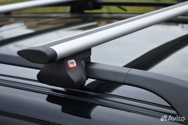 Бокс на крышу автомобиля