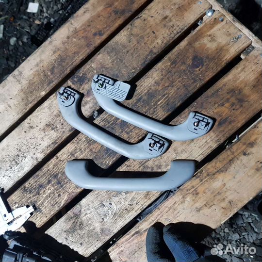 Ручка потолка mitsubishi lancer 9