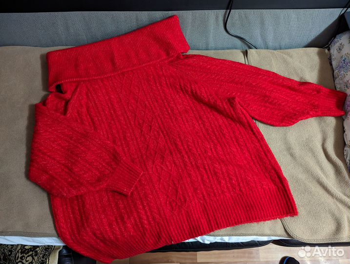 Свитер женский красный 56 размер фирма HM