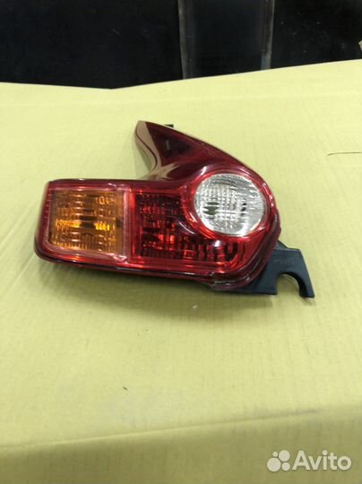 Задний левый фонарь nissan juke